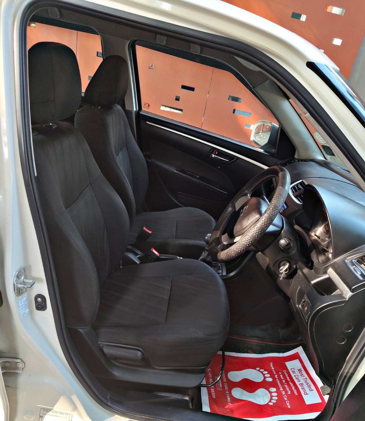 Maruti Suzuki Swift - Image 2