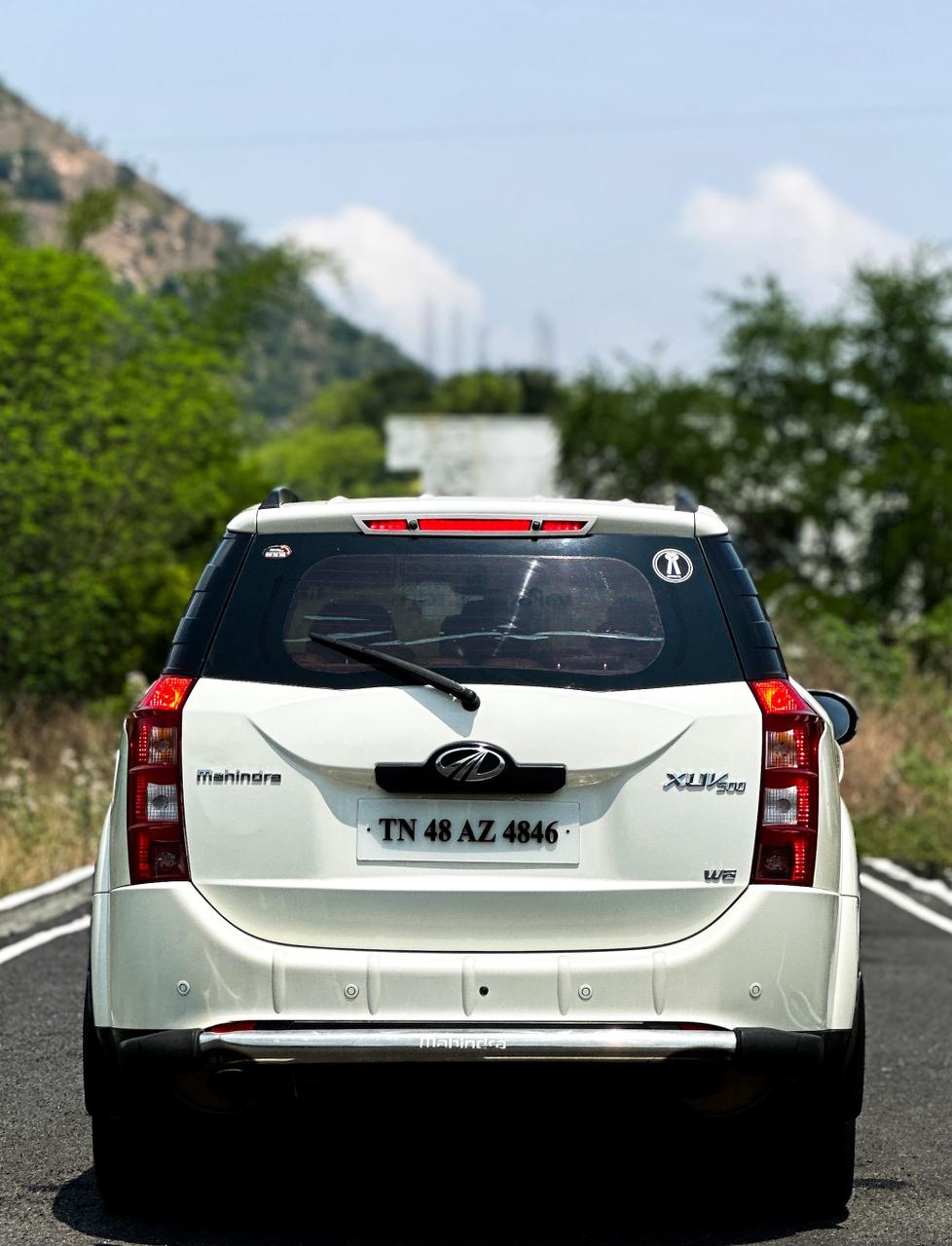Mahindra XUV500 - Image 8