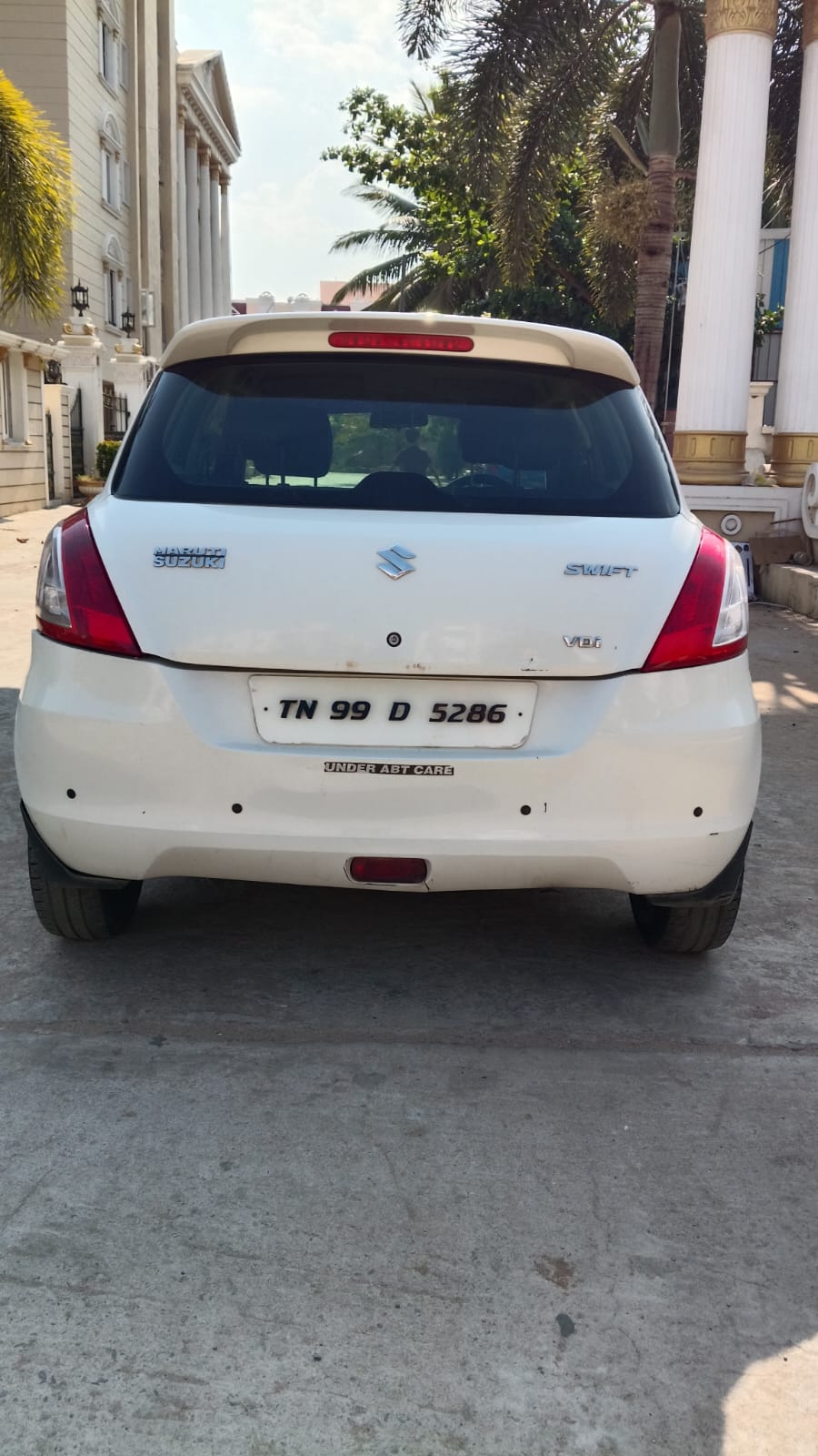 Maruti Suzuki Swift - Image 3