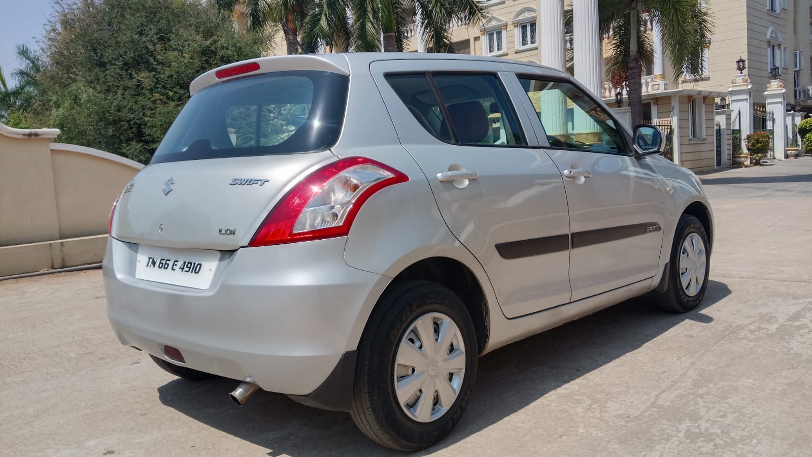 Maruti Suzuki Swift - Image 2