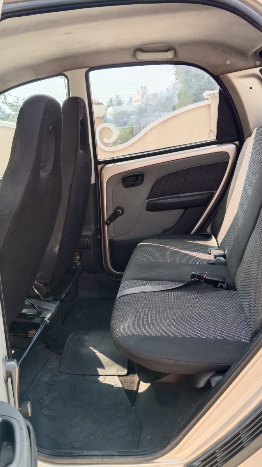 Tata Nano - Image 6
