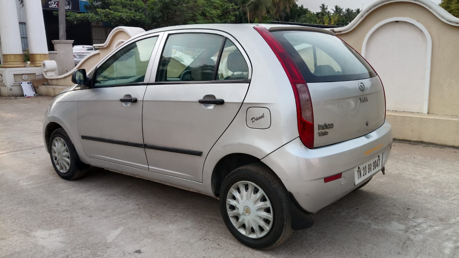 Tata Vista - Image 4