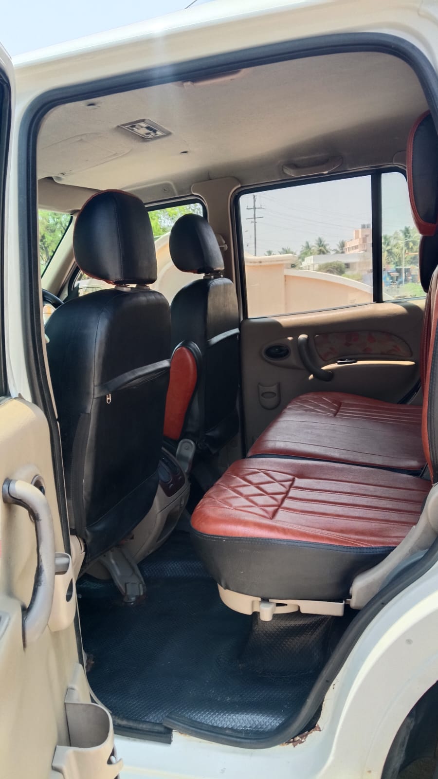 Mahindra Scorpio - Image 6