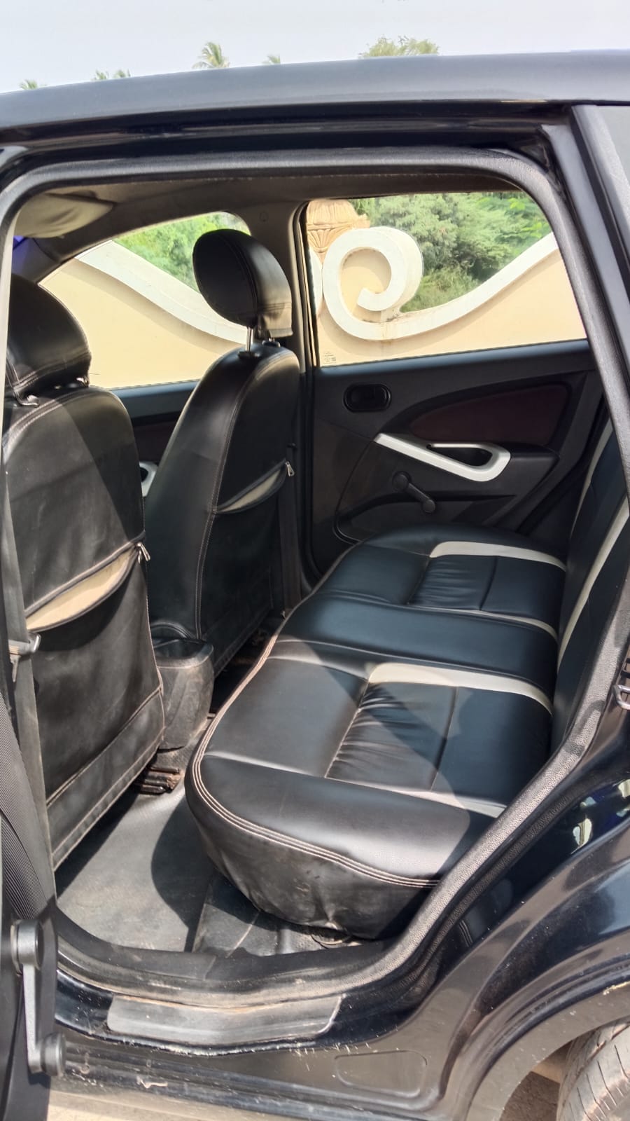 Ford Figo - Image 2