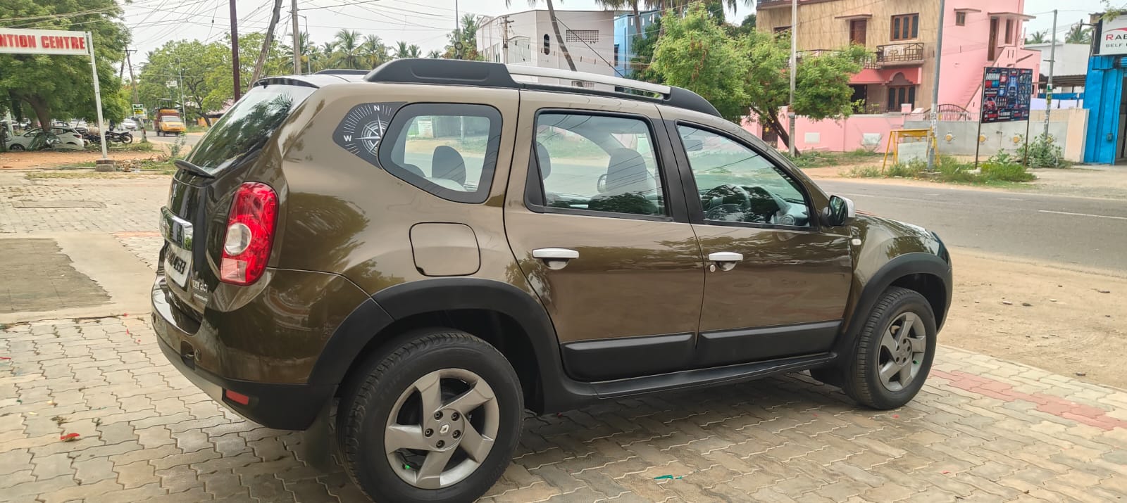 Renault Duster - Image 6