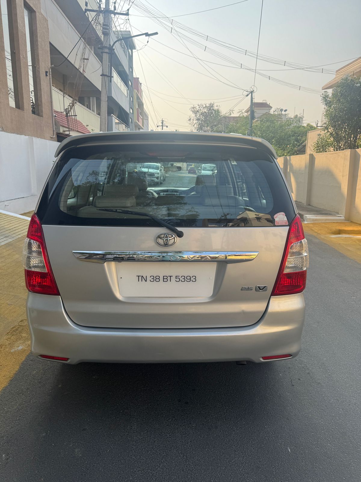 Toyota Innova - Image 9