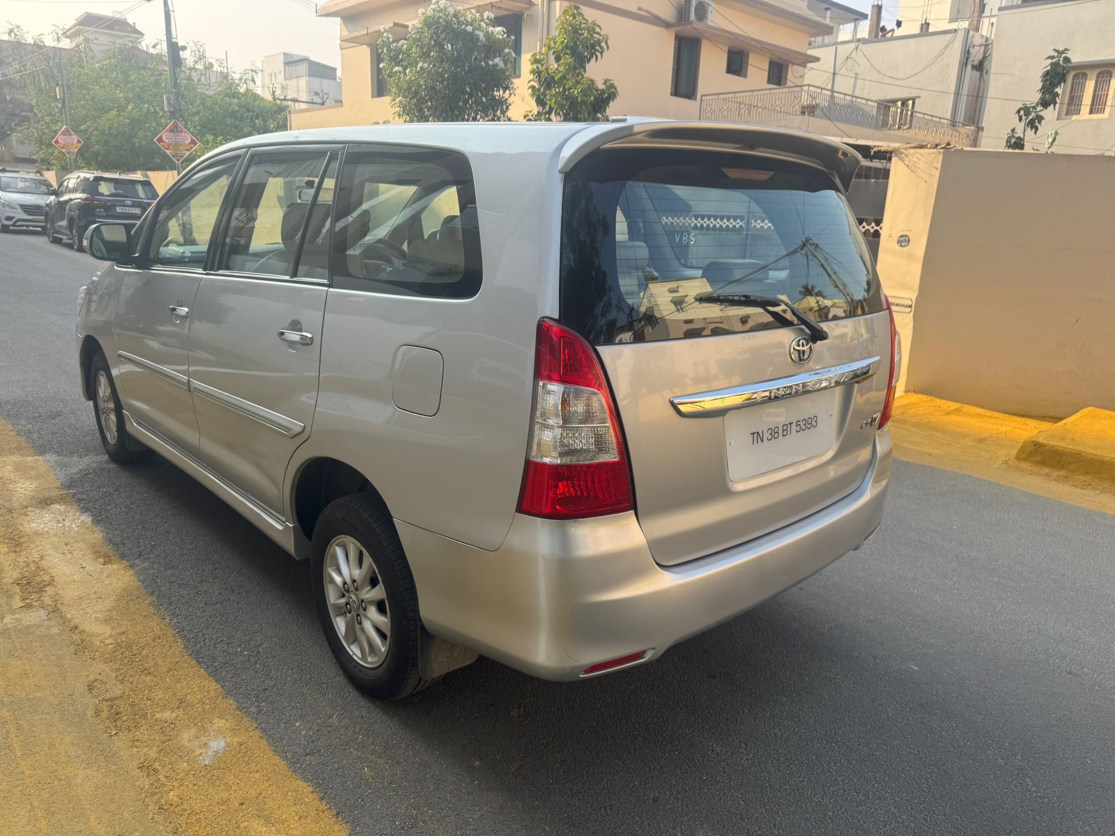 Toyota Innova - Image 7