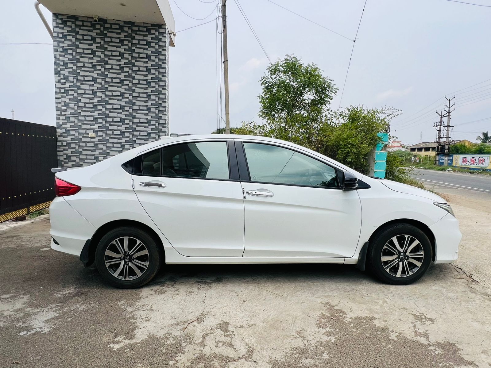 Honda City - Image 4