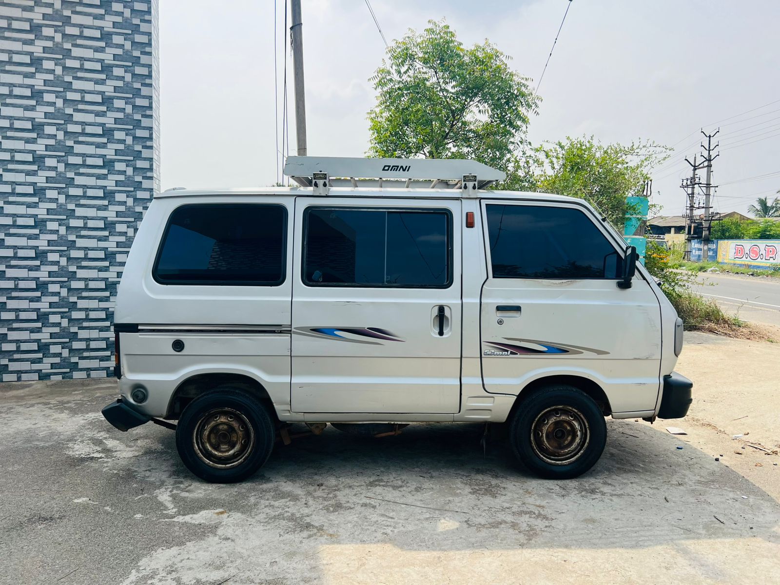 Maruti Suzuki Omni - Image 4