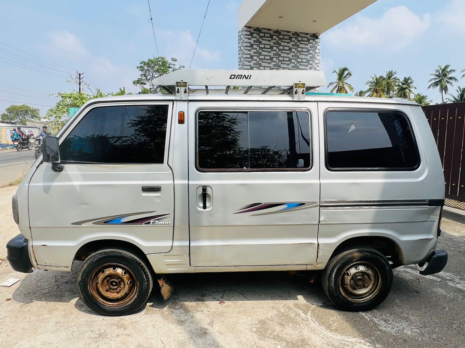 Maruti Suzuki Omni - Image 5
