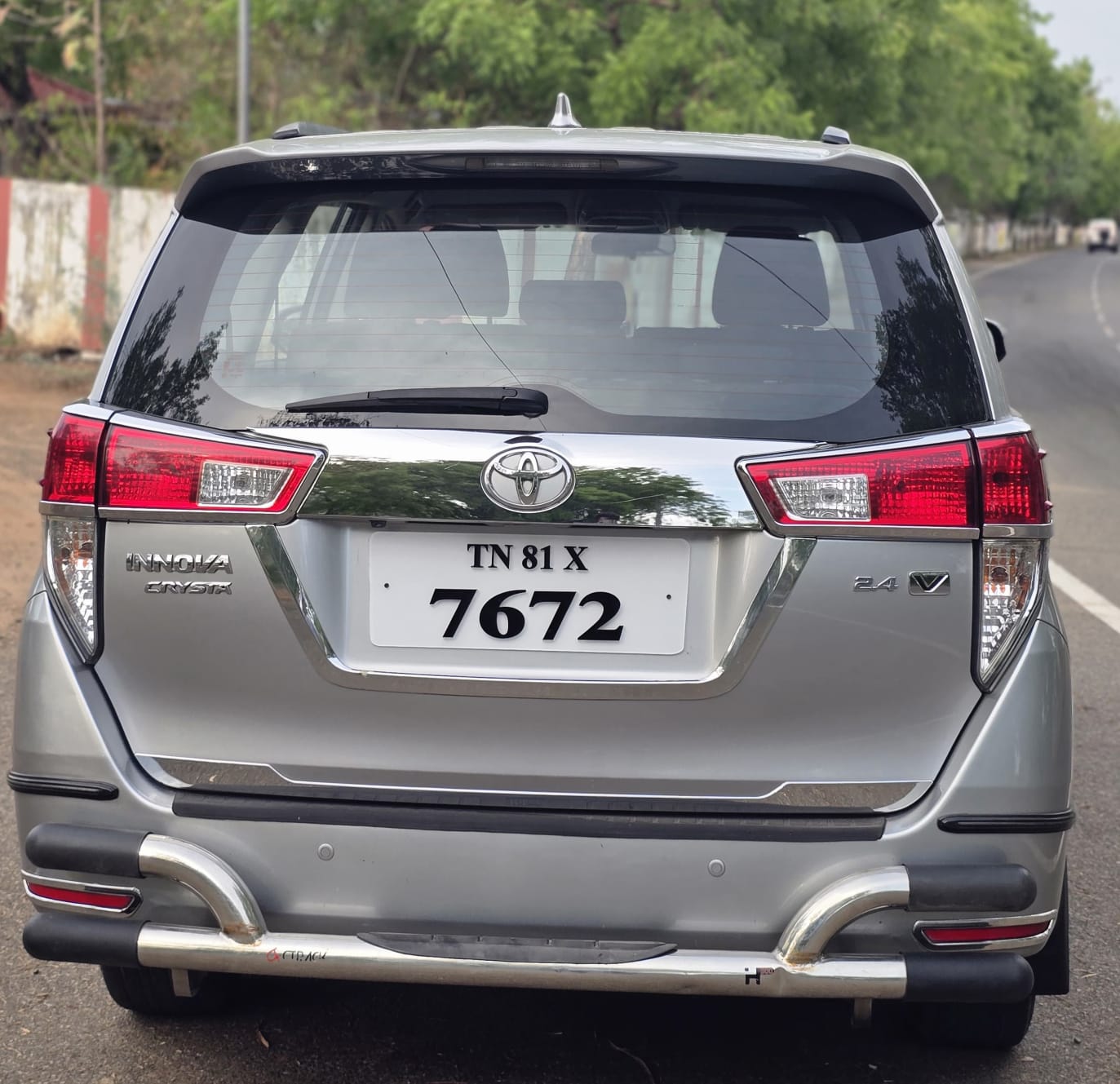 Toyota Innova Crysta - Image 3