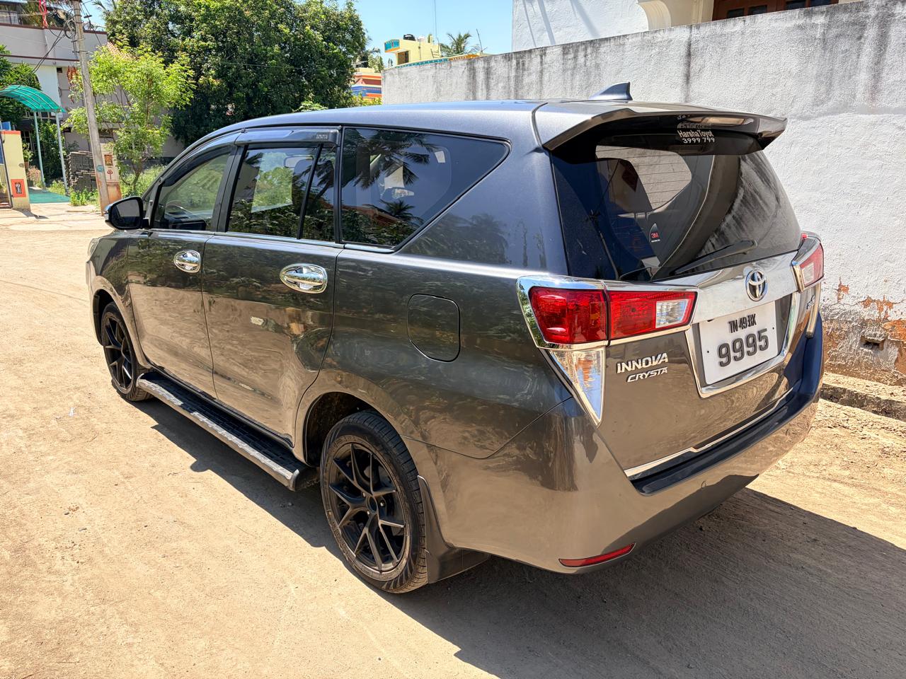 Toyota Innova Crysta - Image 3