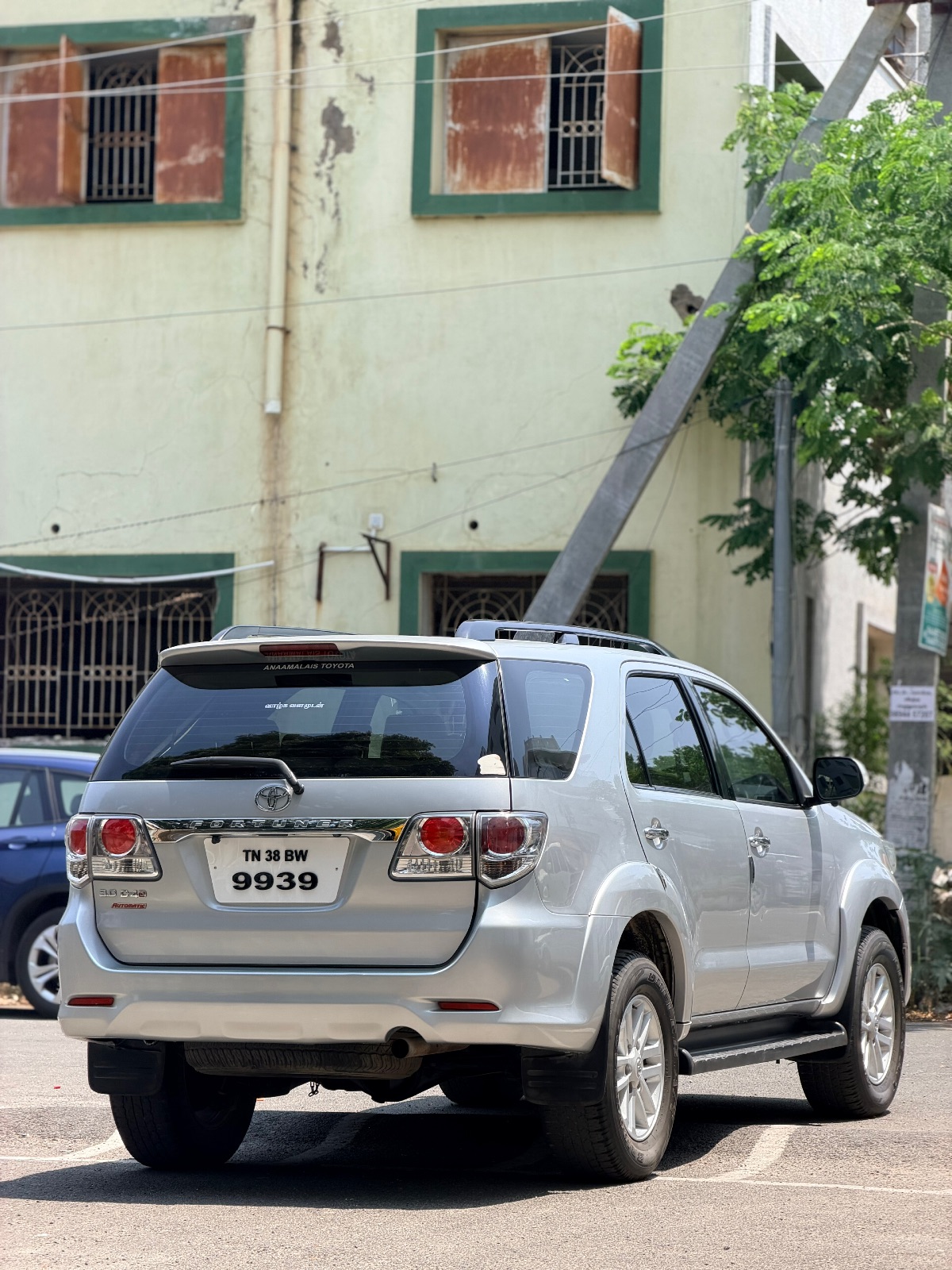 Toyota Fortuner - Image 9