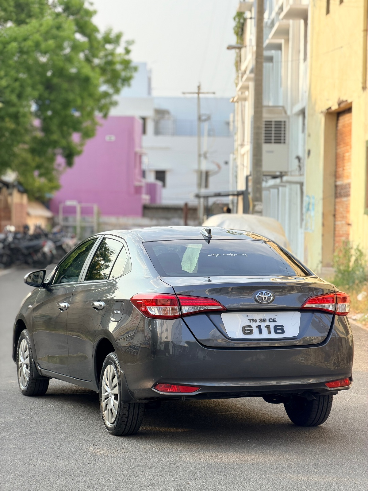Toyota yaris - Image 6