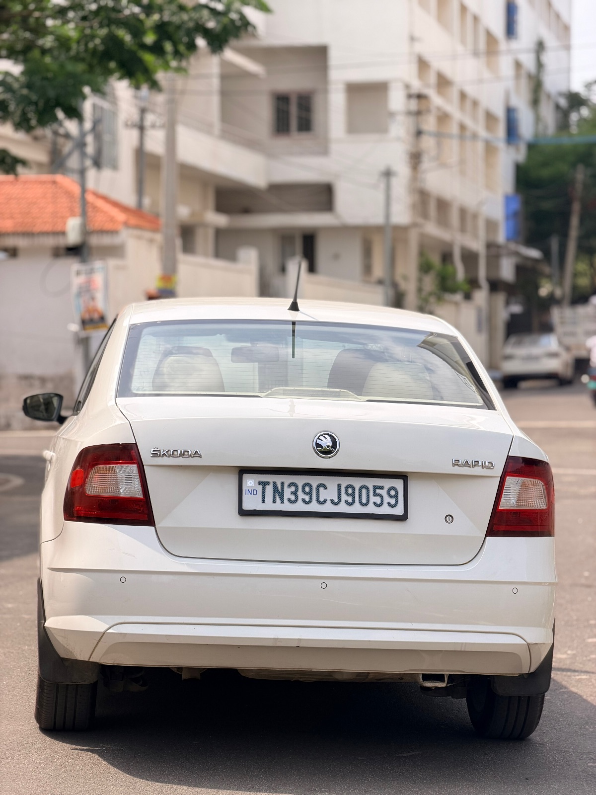 Skoda Rapid - Image 2