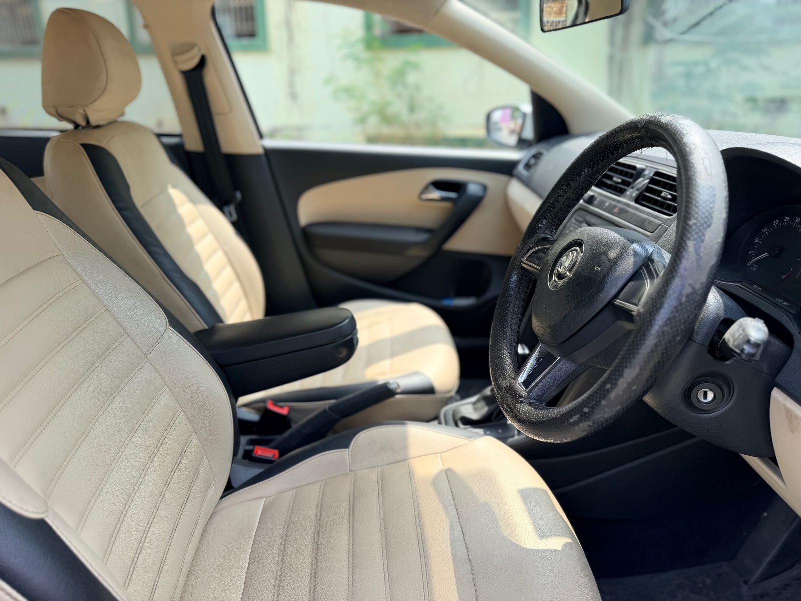 Skoda Rapid - Image 4