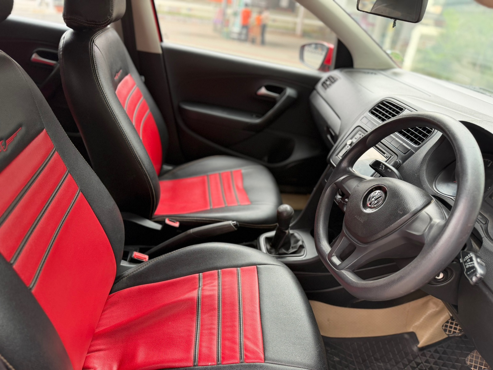 Volkswagen Polo - Image 2