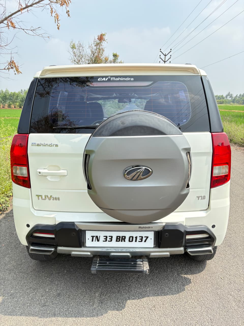 Mahindra TUV300 - Image 5