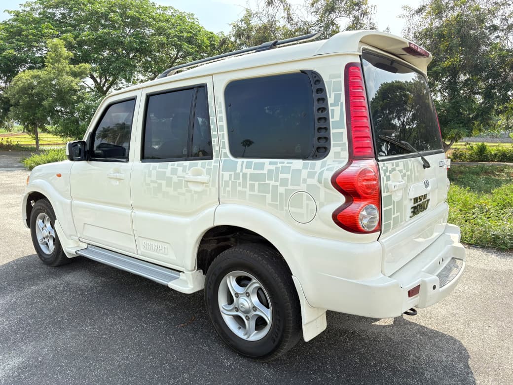 Mahindra Scorpio - Image 3