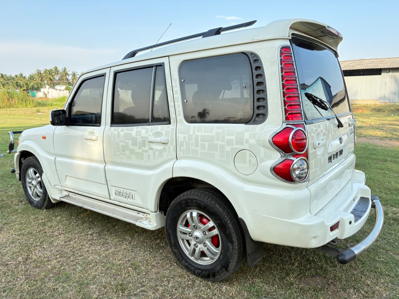 Mahindra Scorpio - Image 8