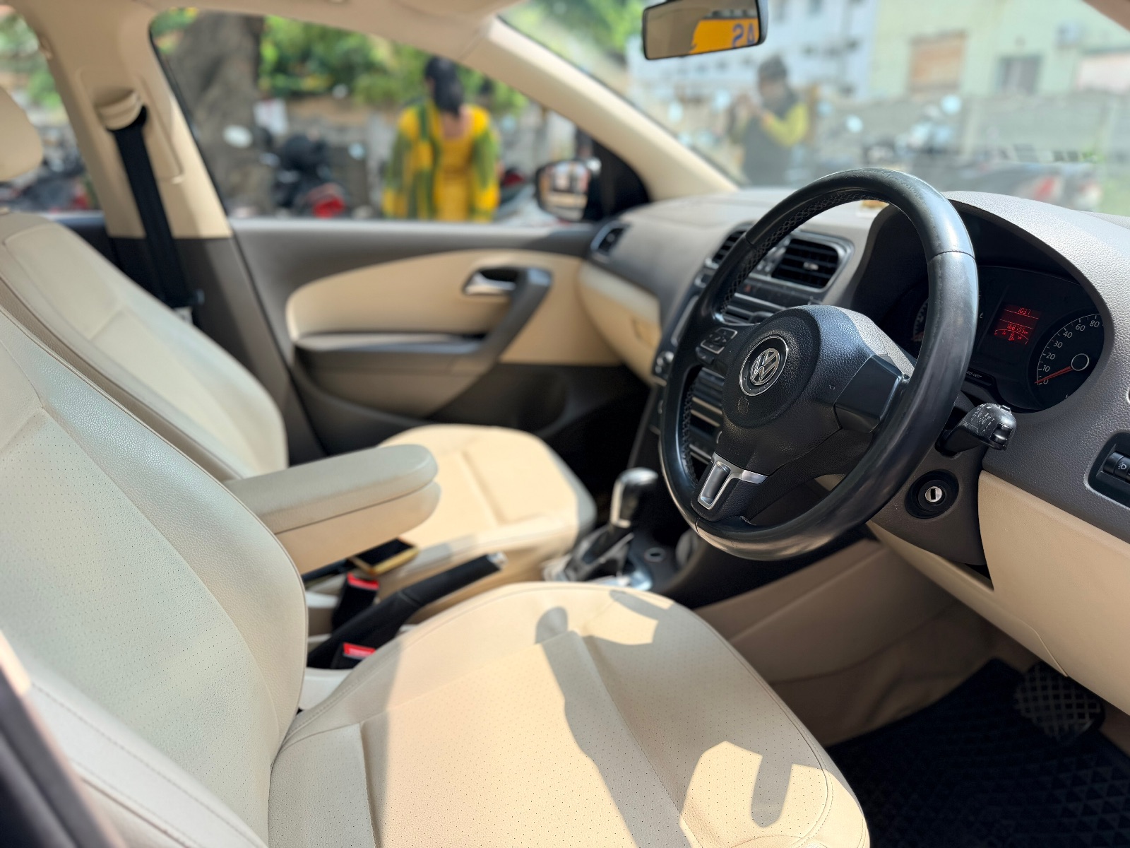 Volkswagen Vento - Image 4