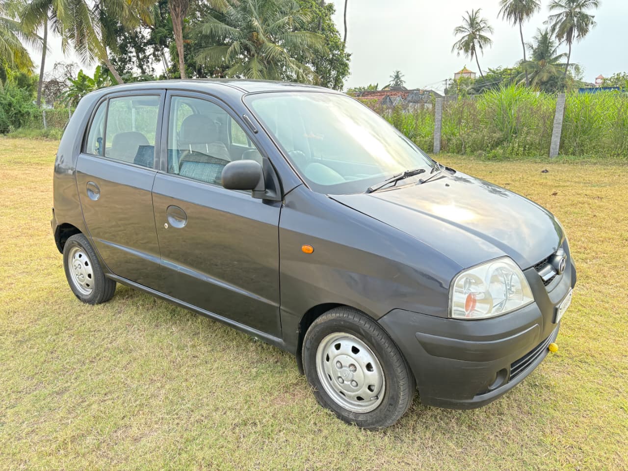 Hyundai Santro Xing - Image 2