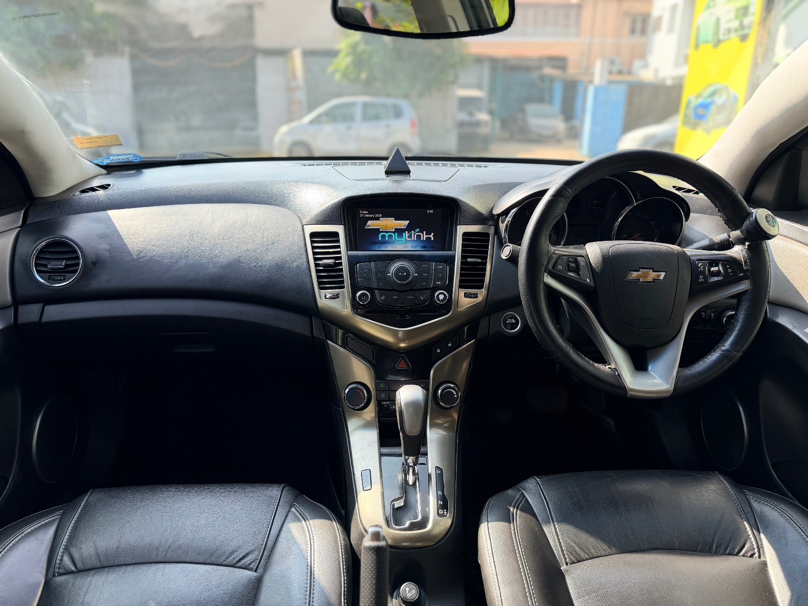 Chevrolet Cruze - Image 5