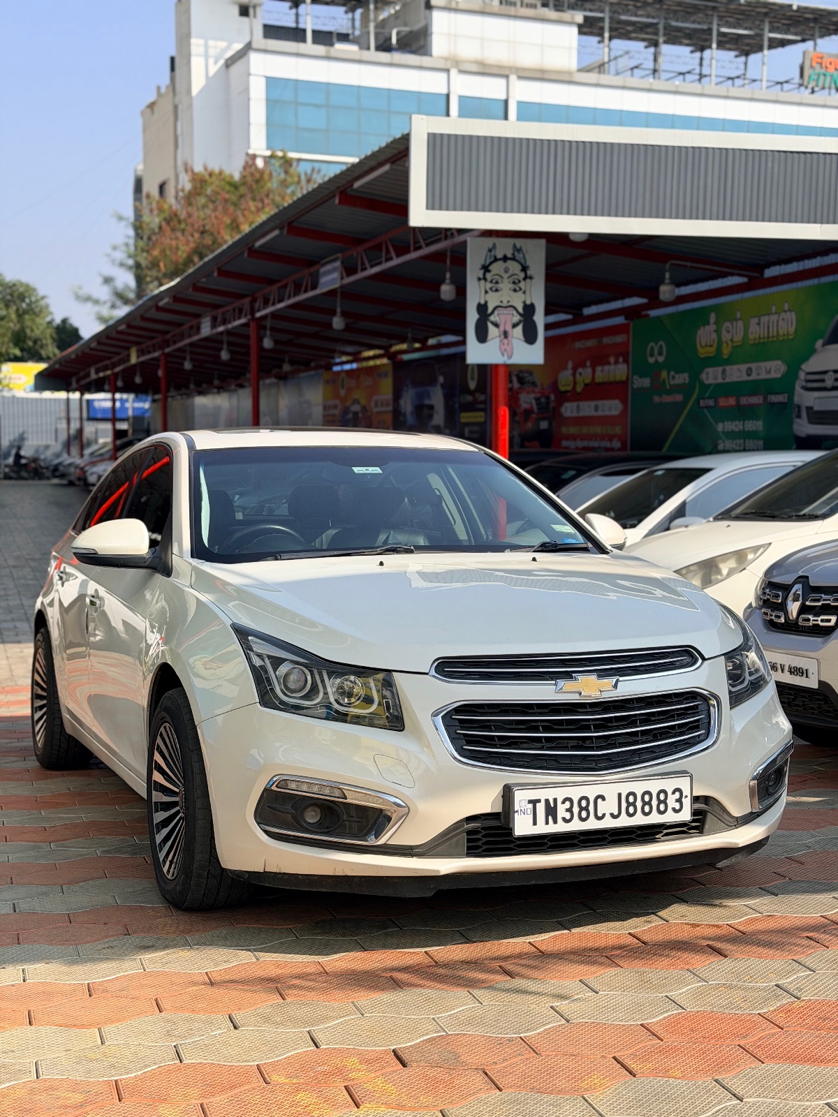 Chevrolet Cruze - Image 4