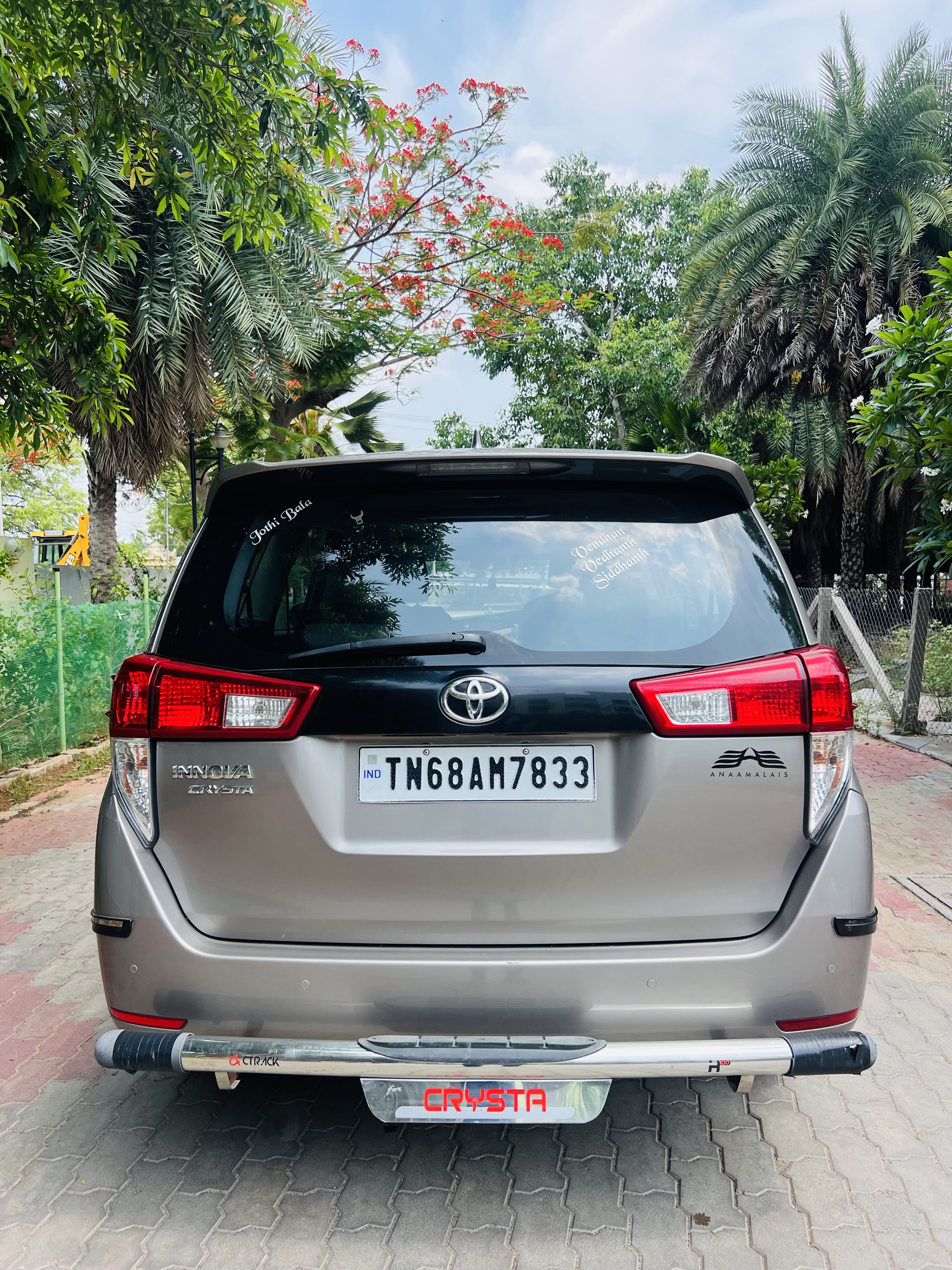 Toyota Innova - Image 2