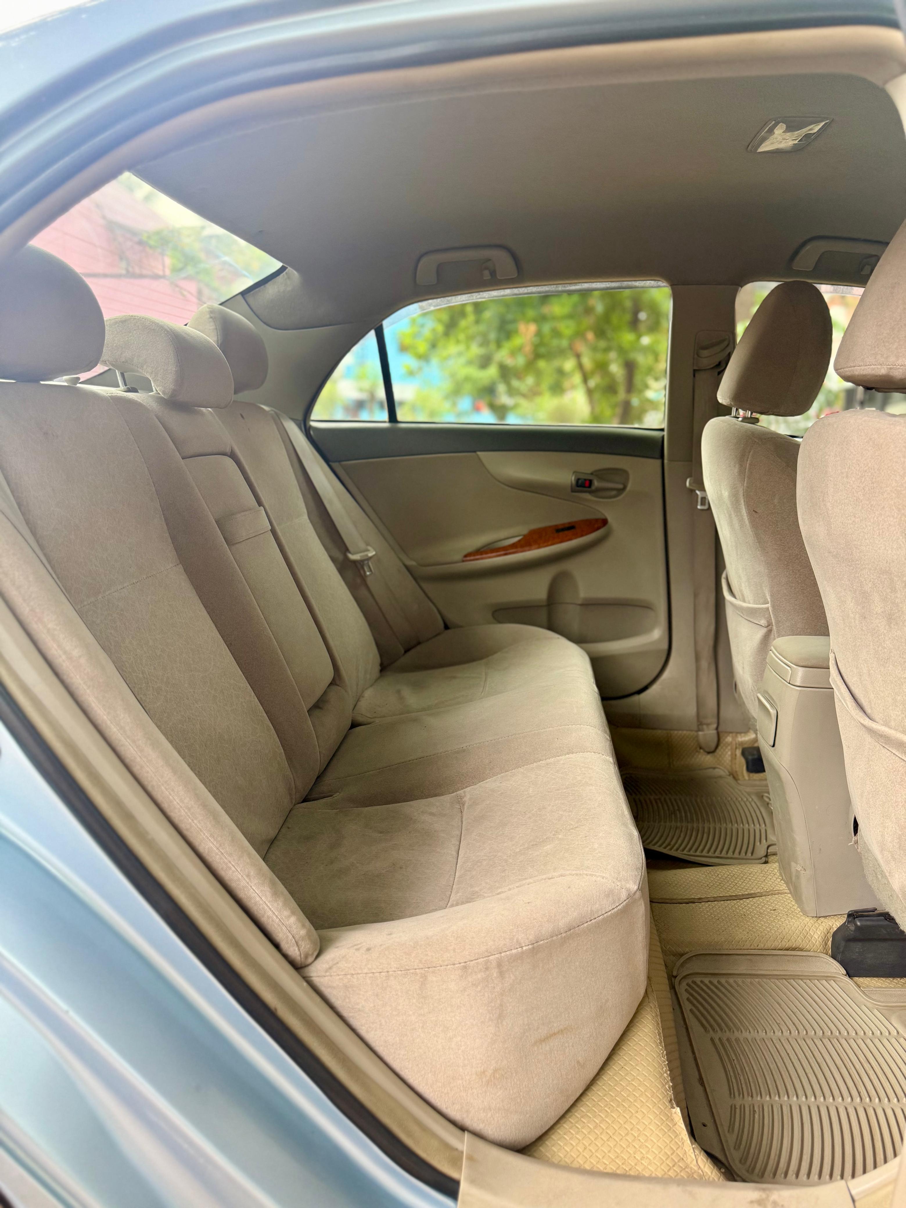 Toyota Corolla Altis - Image 8