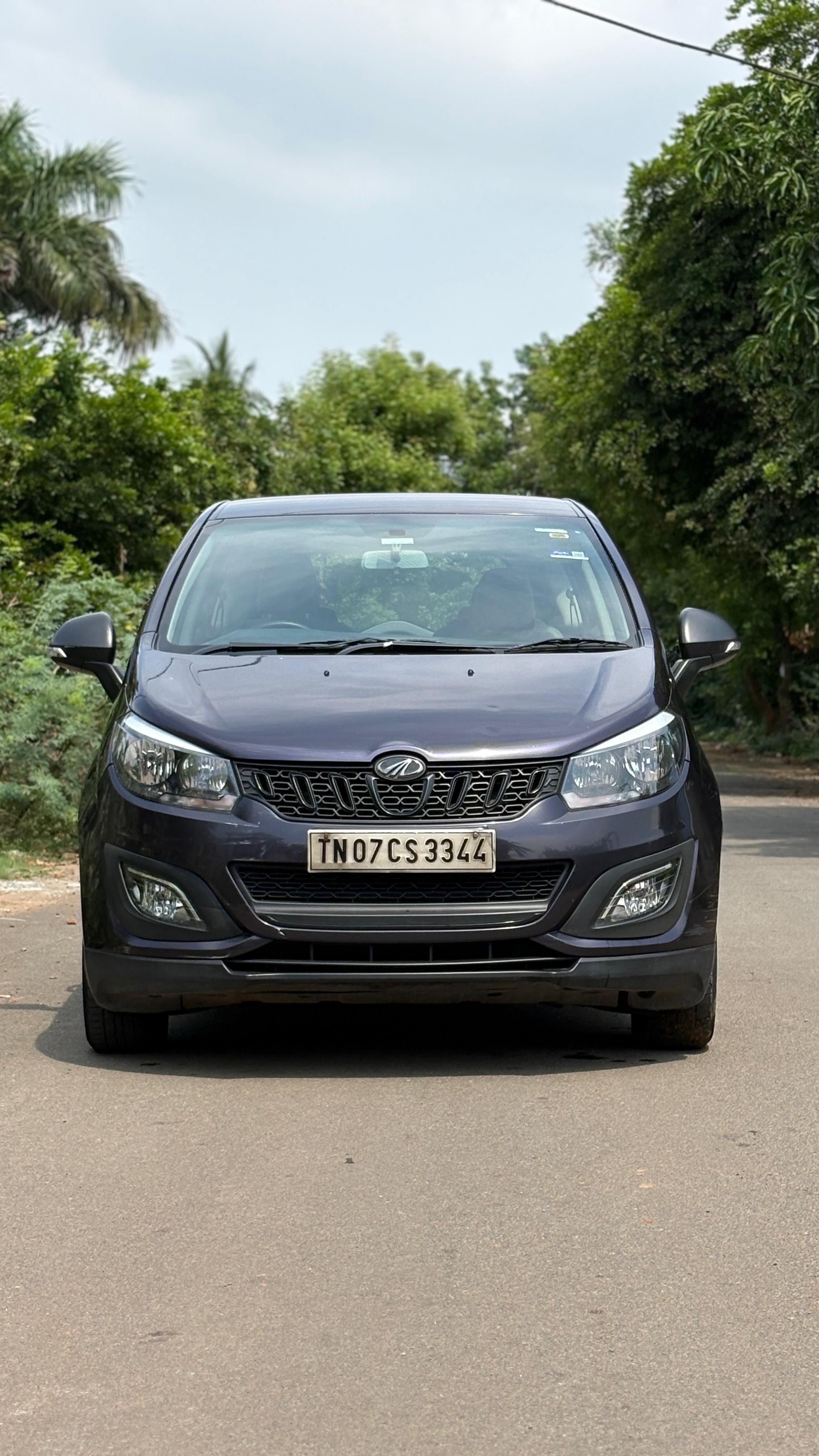 Mahindra Marazzo