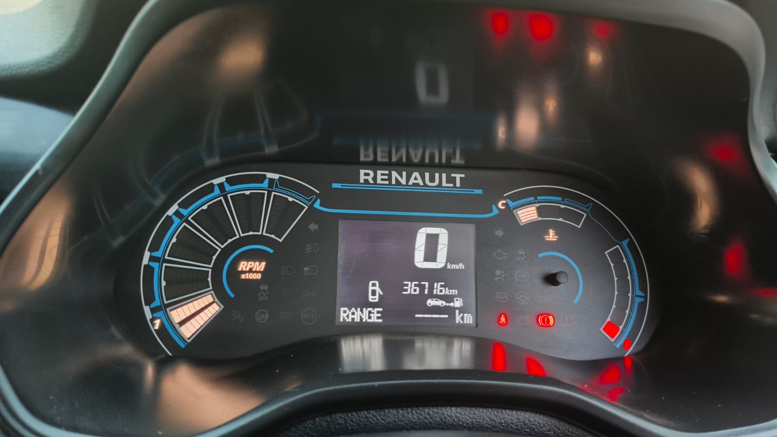Renault Triber - Image 4