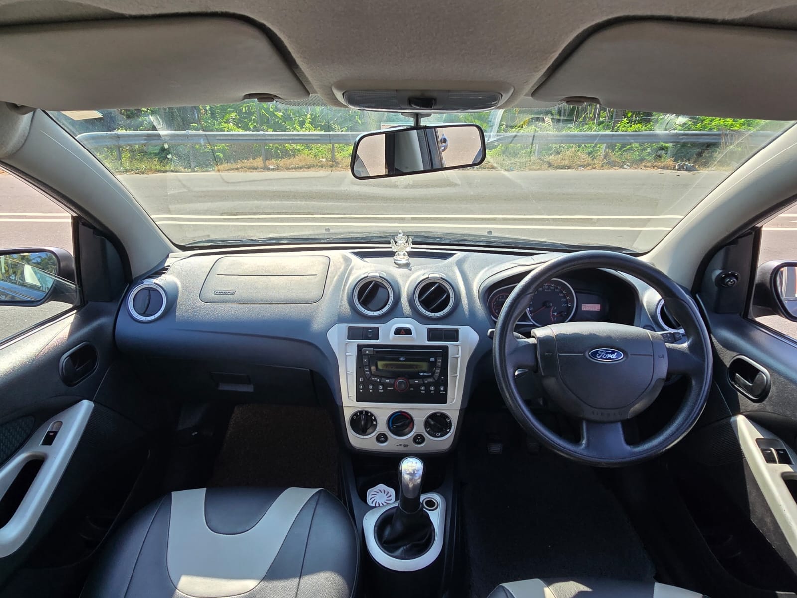 Ford Fiesta - Image 9