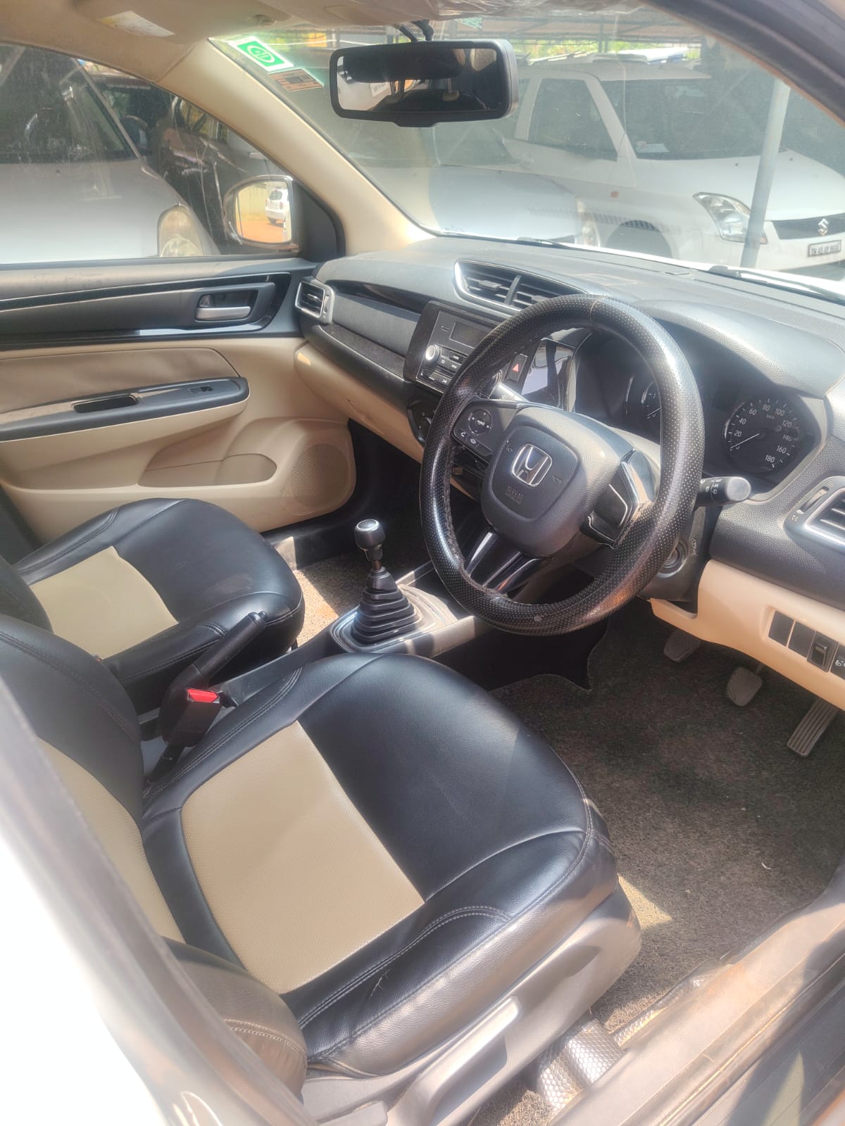 Honda Amaze - Image 2