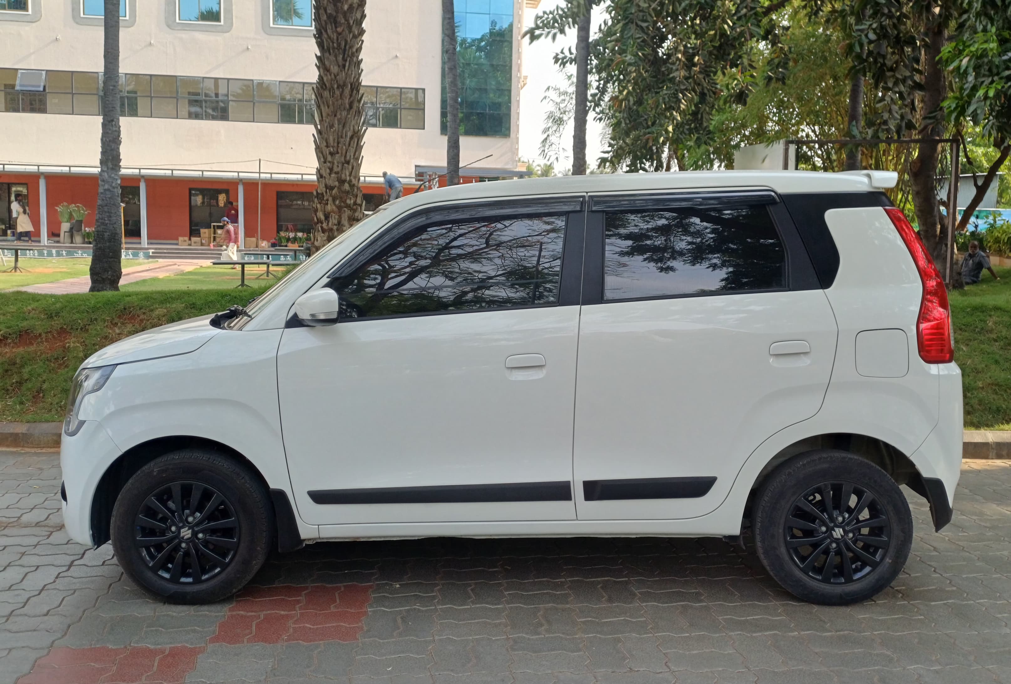 Maruti Suzuki Wagon R - Image 4