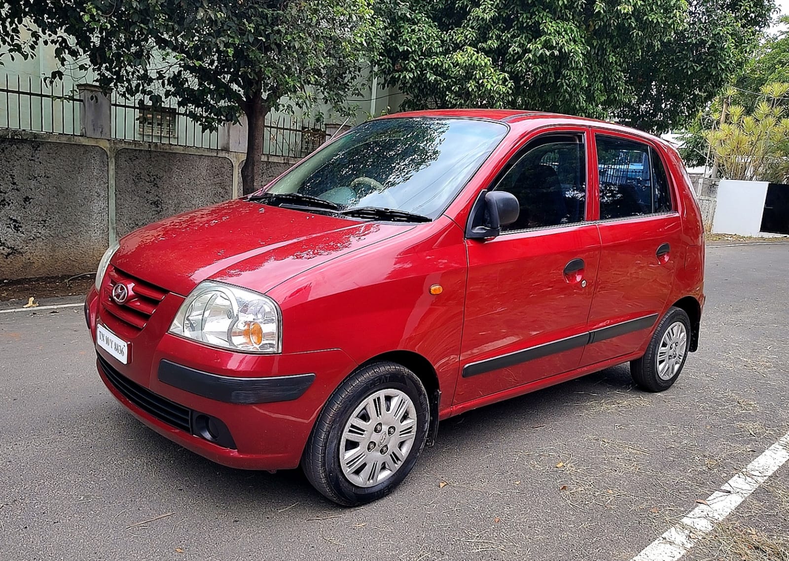 Hyundai Santro Xing - Image 2