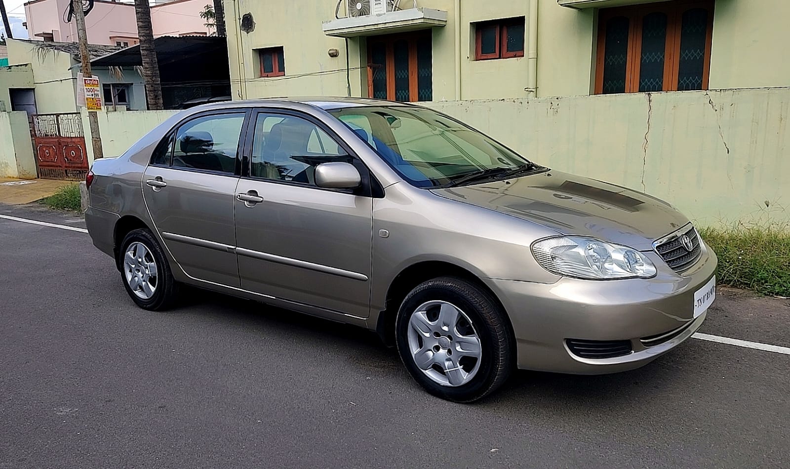 Toyota Corolla - Image 4