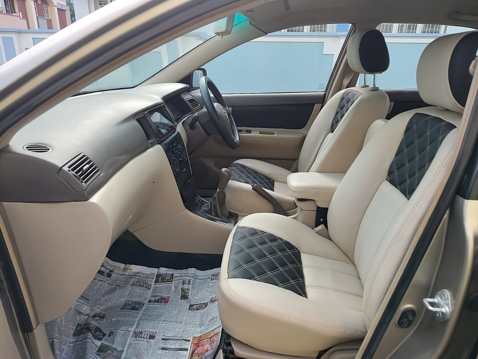 Toyota Corolla - Image 5