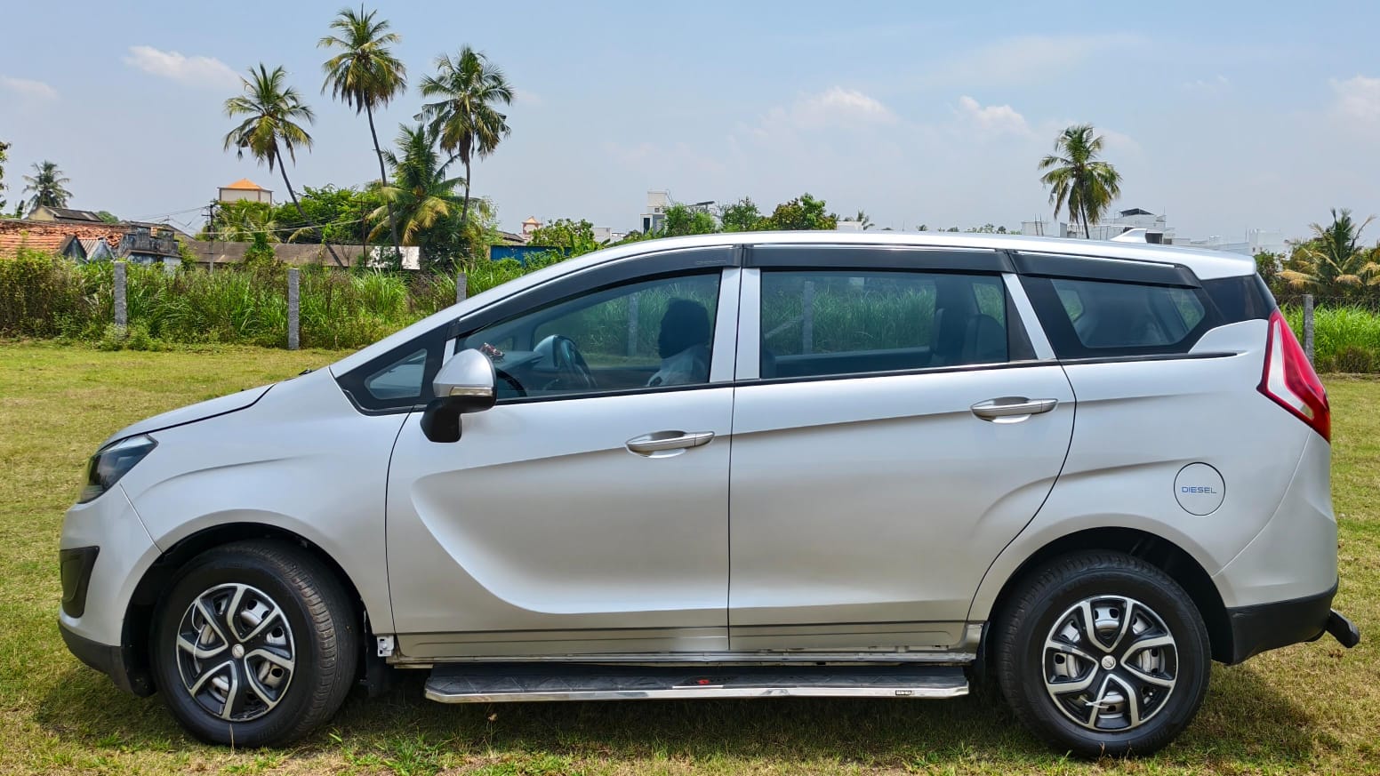 Mahindra Marazzo - Image 4