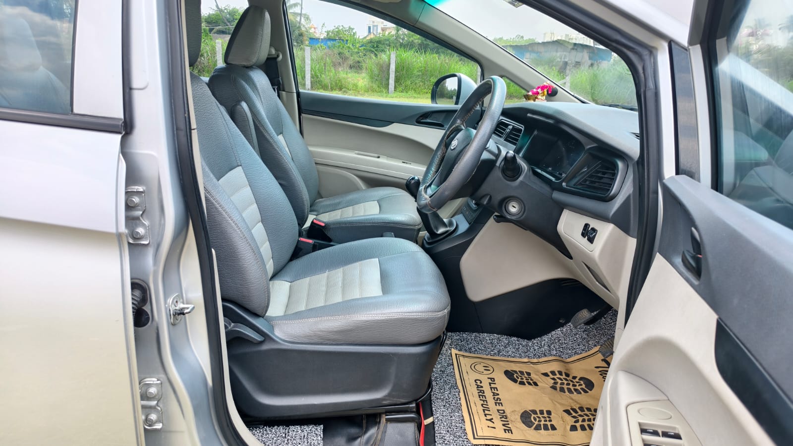 Mahindra Marazzo - Image 6