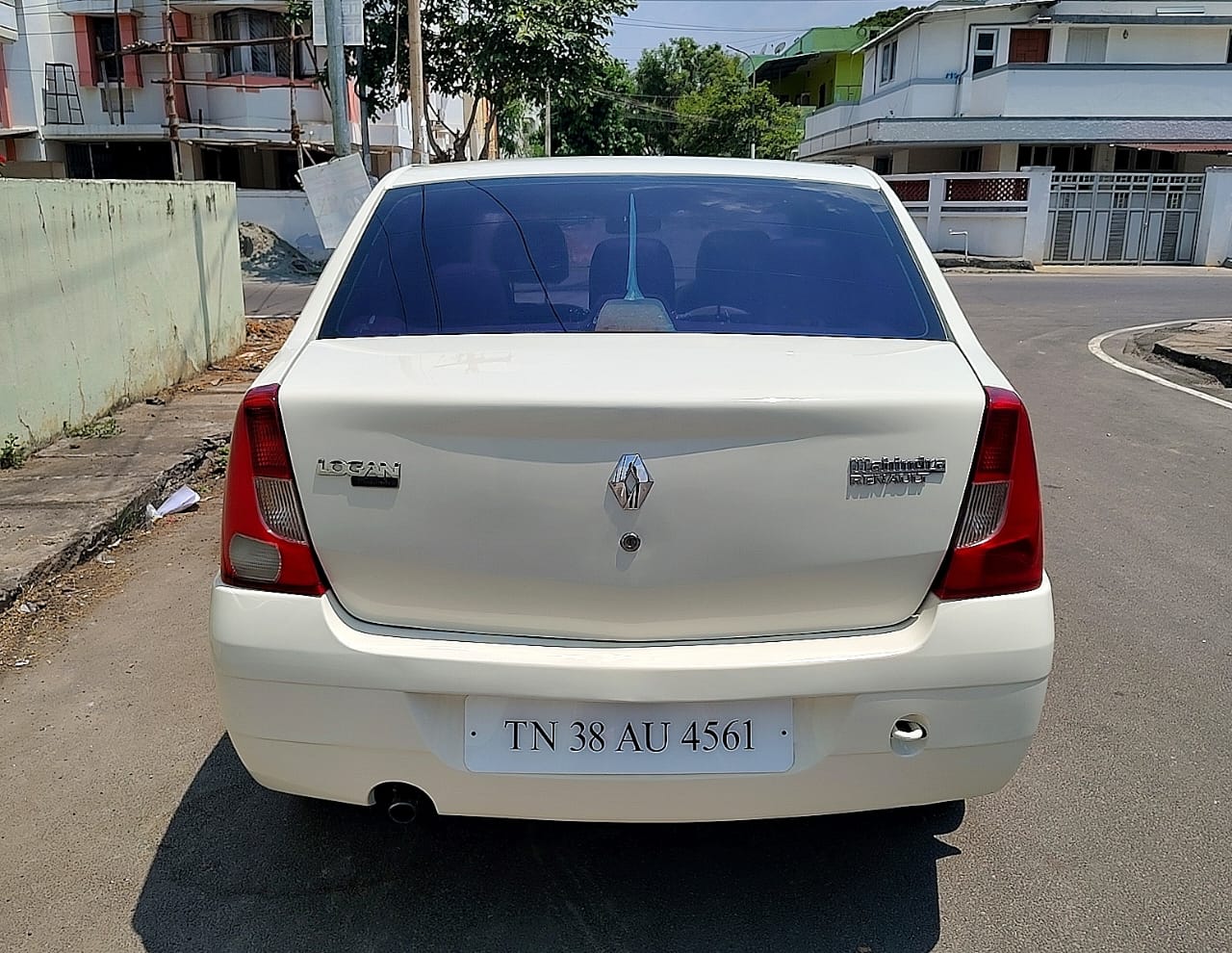 Renault Logan - Image 5