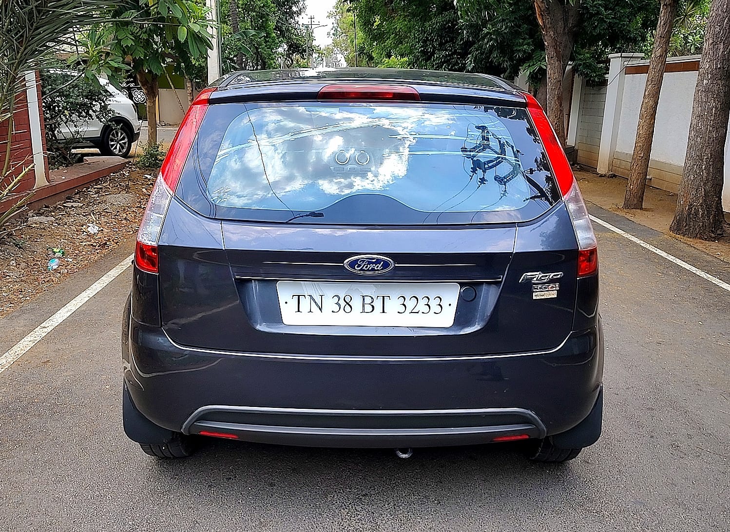 Ford Figo - Image 4