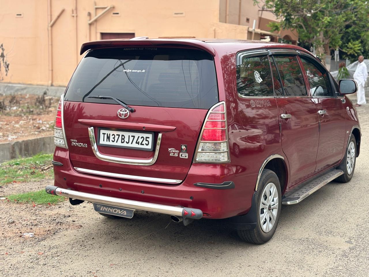 Toyota Innova - Image 4