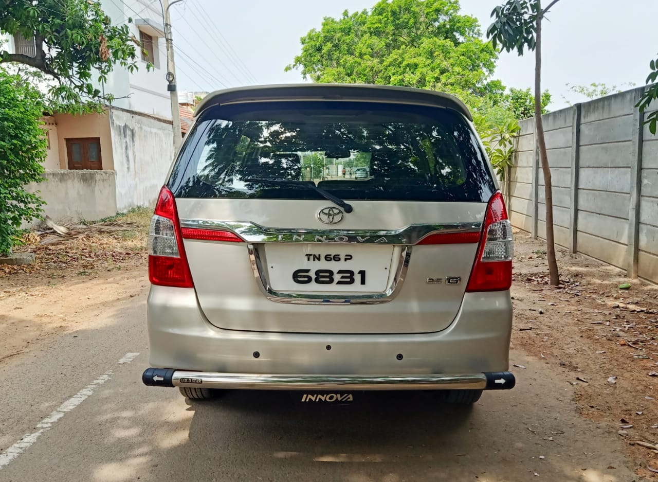 Toyota Innova - Image 3