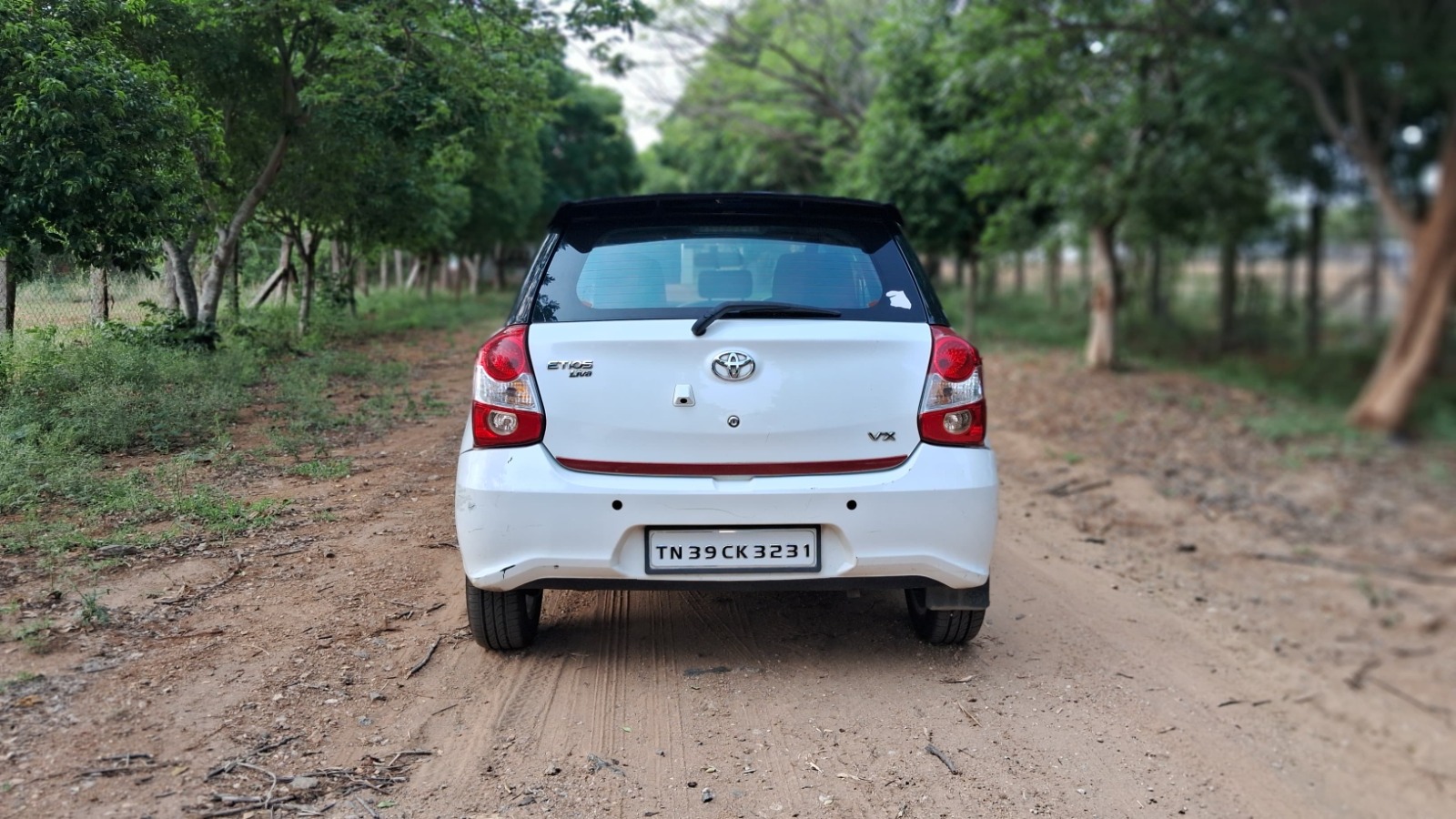 Toyota Etios Liva - Image 8