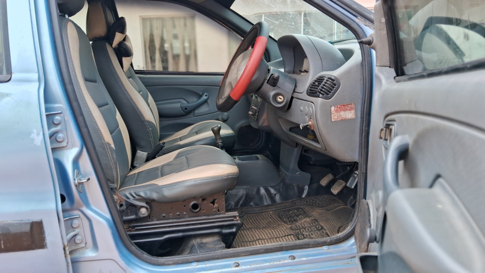 Tata Indica - Image 5