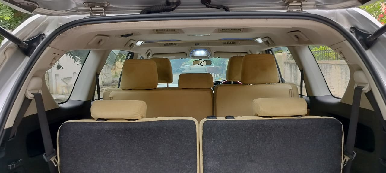 Toyota Innova Crysta - Image 2