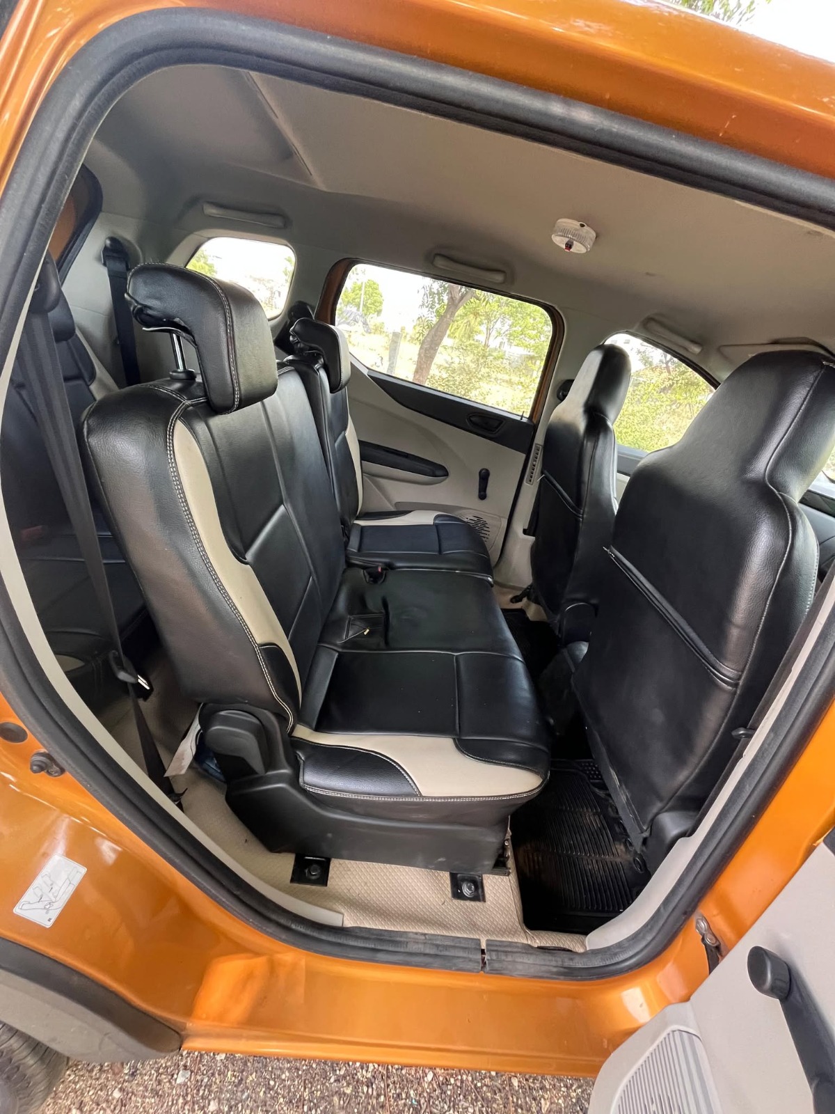 Renault Triber - Image 6