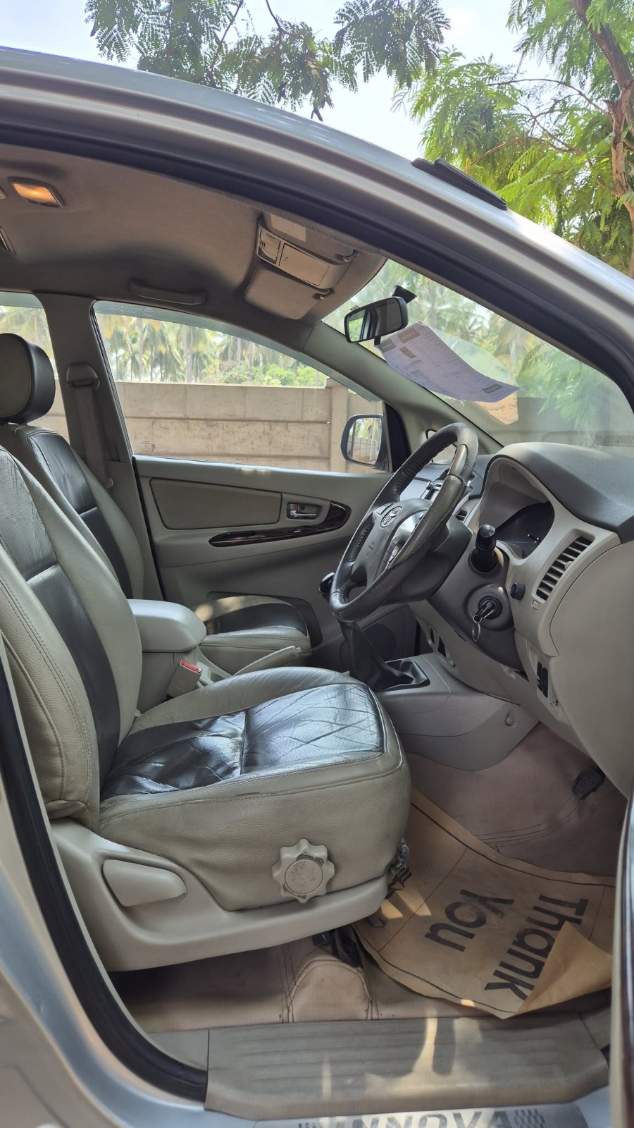 Toyota Innova - Image 2