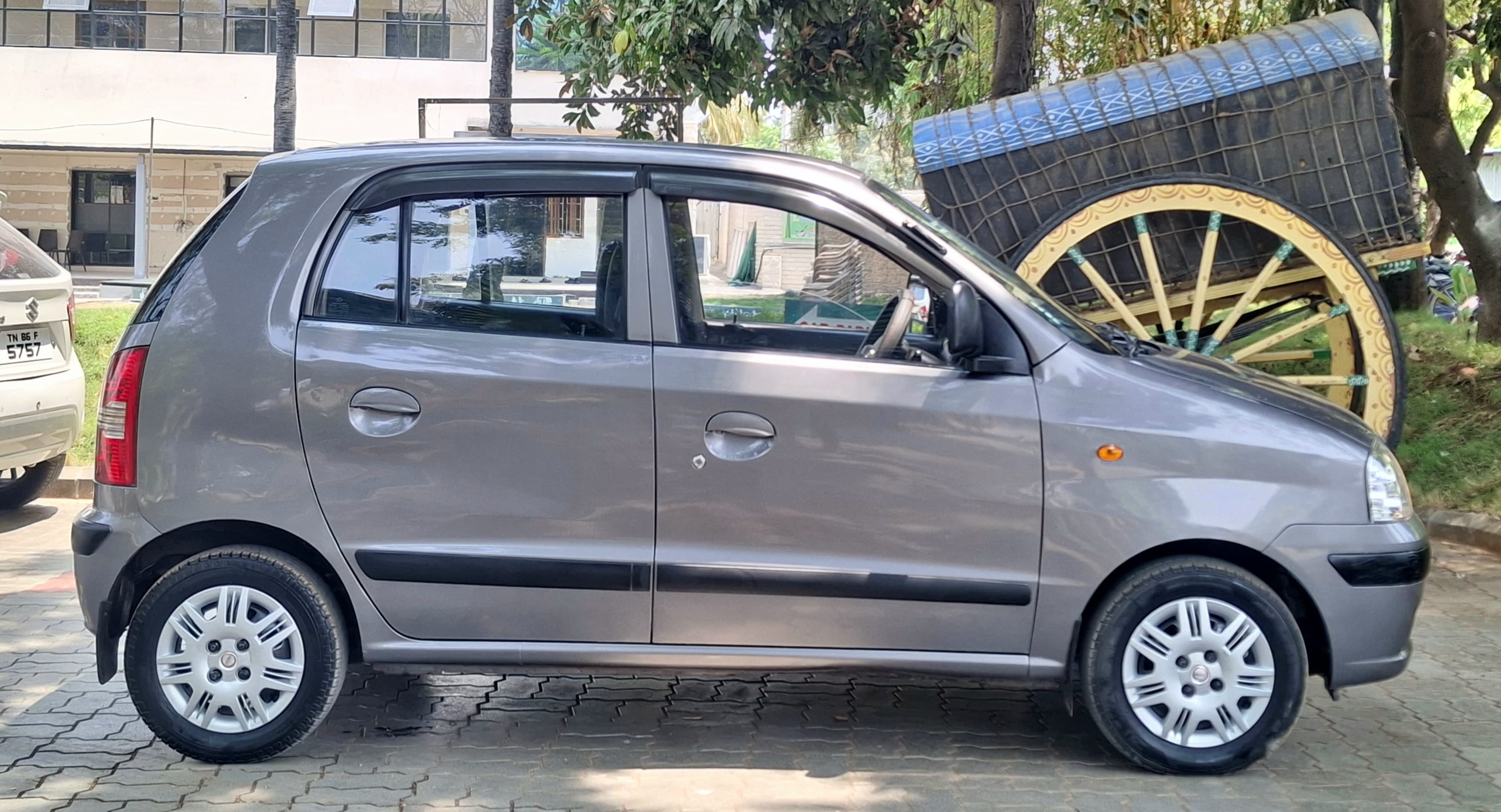 Hyundai Santro - Image 3